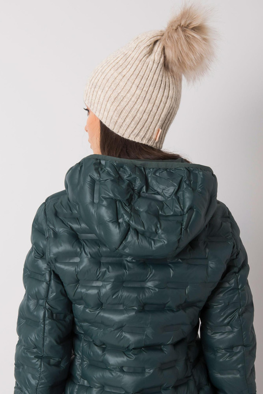 Béžová zateplená dámská čepice se...