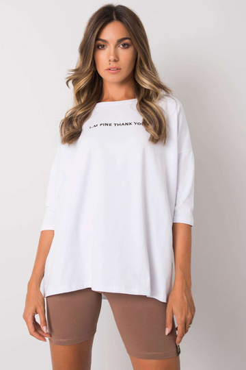 Bílá halenka s nápisem Kaylyn