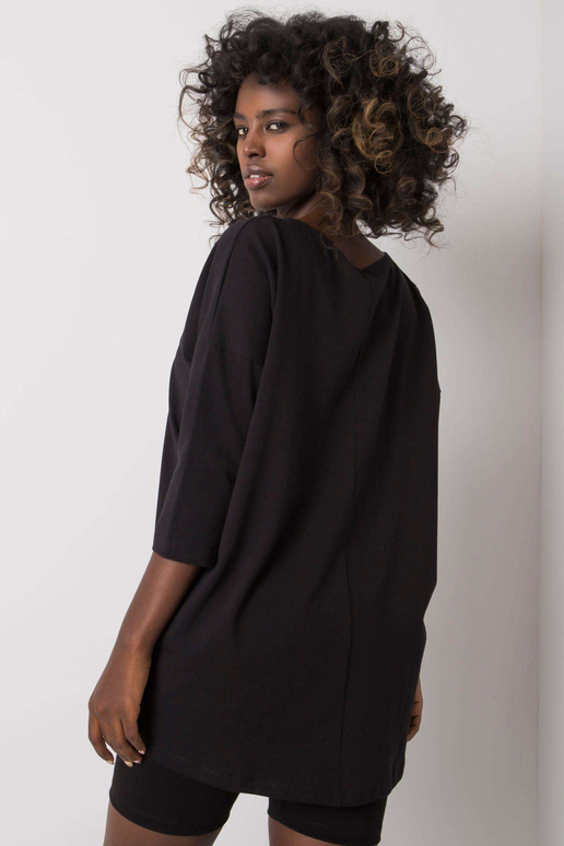 Černá halenka s nápisem Kaylyn