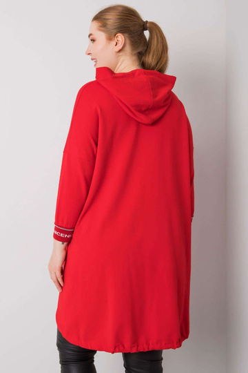 Červená mikina s nášivkou...