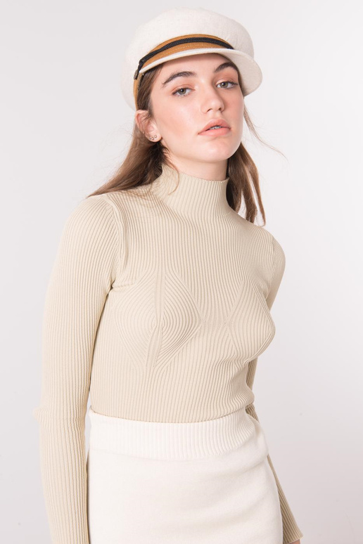 Světle béžový žebrovaný golf BSL