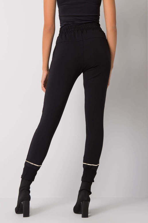 Černé tepláky Larissa Print