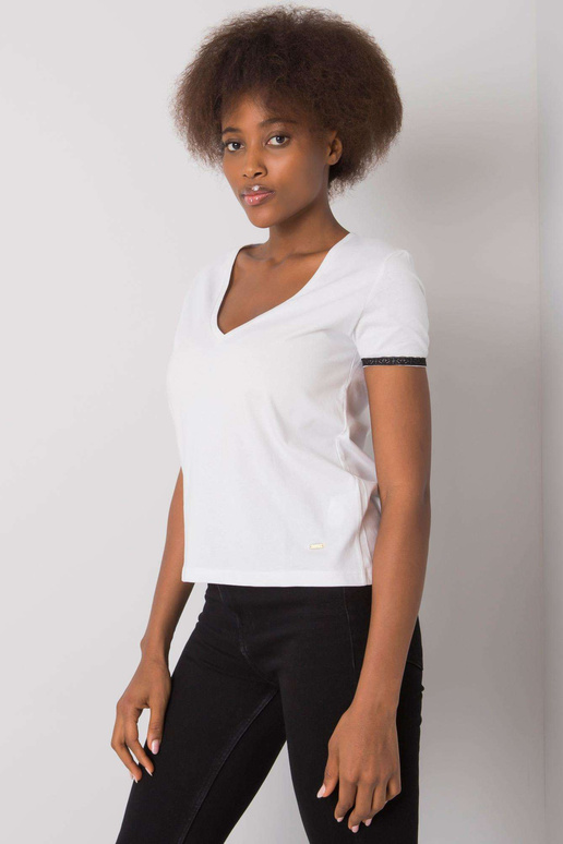 Bílé tričko s výstřihem do V Kiarra... Bílé tričko s výstřihem do V Kiarra...