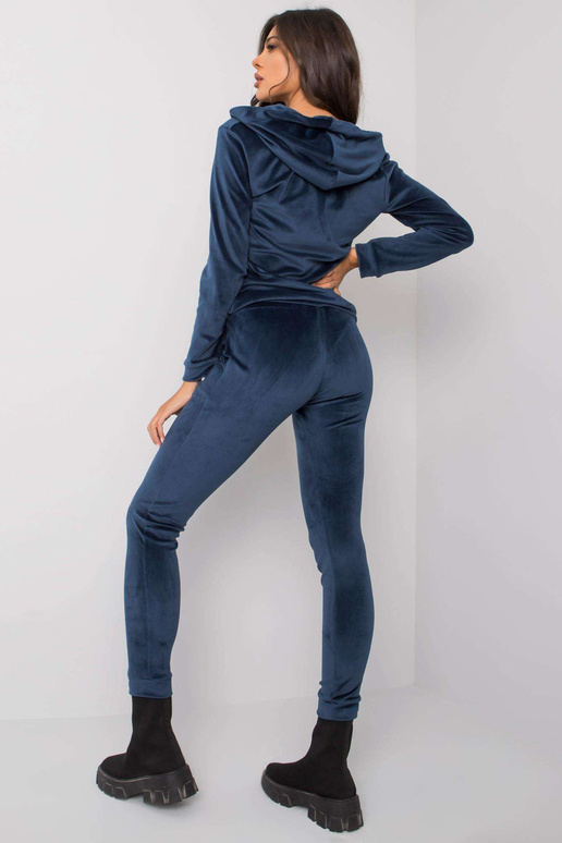 Tmavě modrý dvoudílný velurový set... Tmavě modrý dvoudílný velurový set...