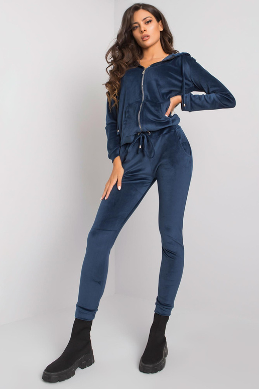 Tmavě modrý dvoudílný velurový set... Tmavě modrý dvoudílný velurový set...