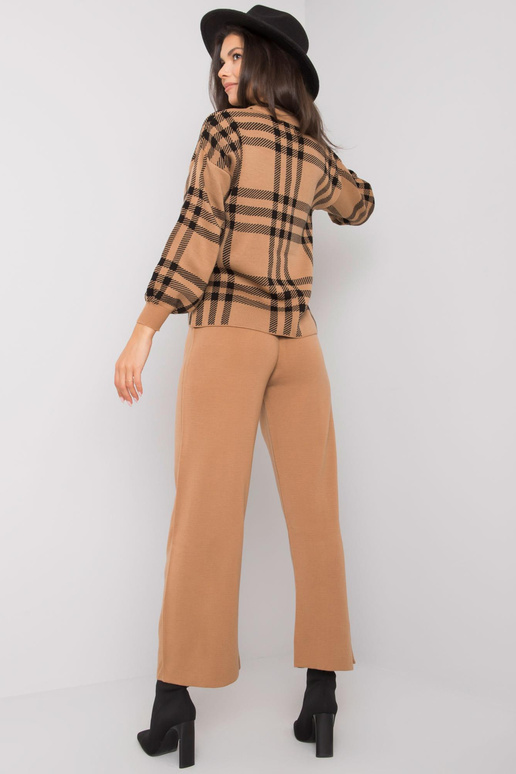 Velbloudí pletená souprava Marthe