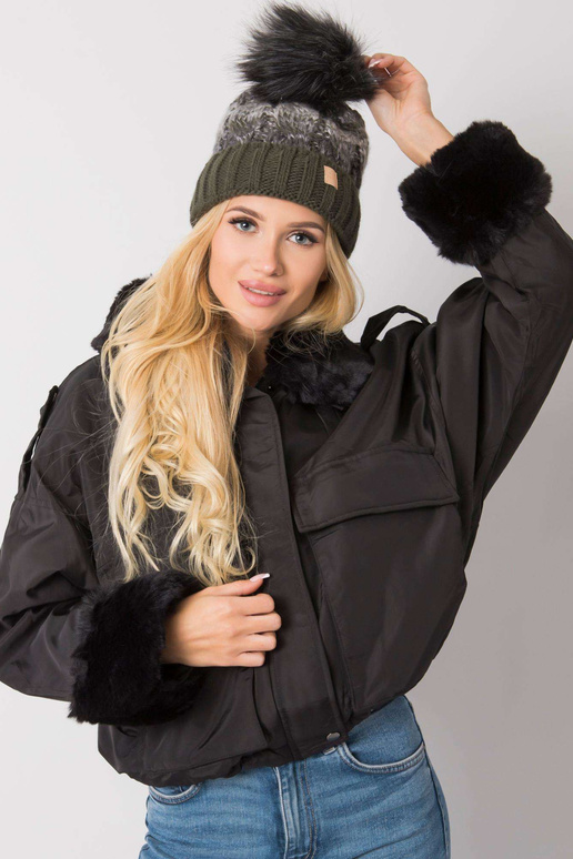 Khaki zimní čepice se střapcem Ally...