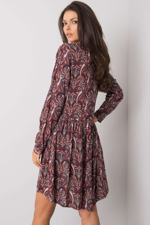 Tmavě hnědé šaty s potiskem Alannah...