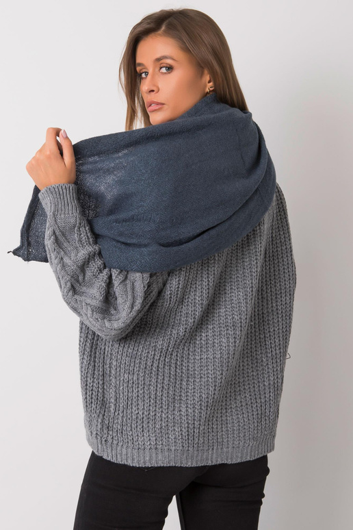 Tmavě modrý pletený šátek