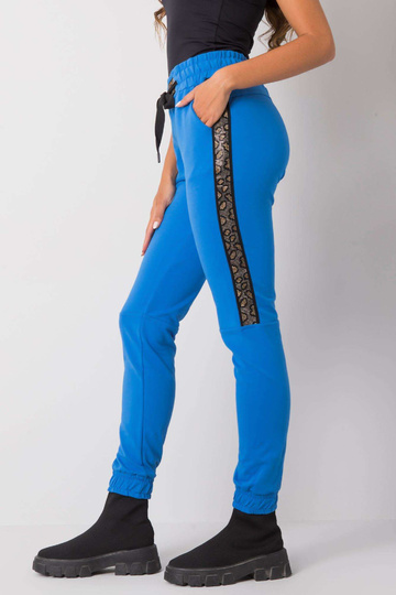 Modré tepláky s nášivkou... 2