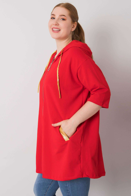 Červená mikina plus velikosti se...