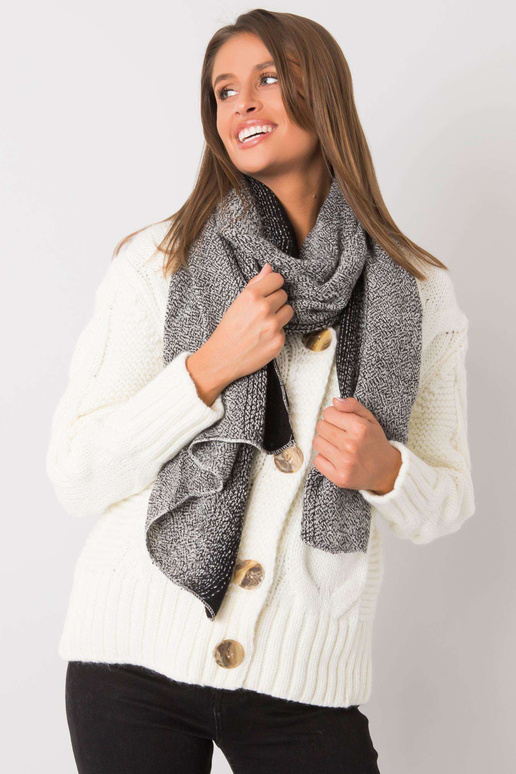 Černobílý pletený šátek