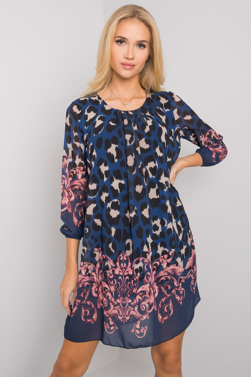 Tmavě modré šaty se zvířecími vzory...