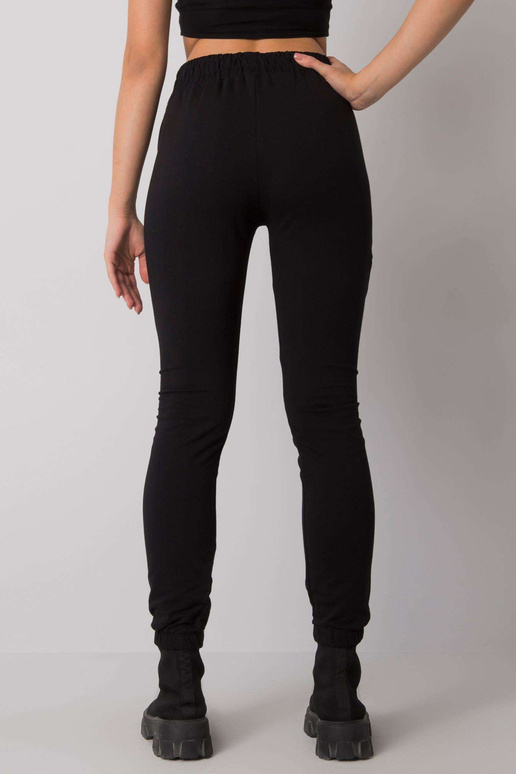 Černé tepláky s kapsami Shadia Černé tepláky s kapsami Shadia