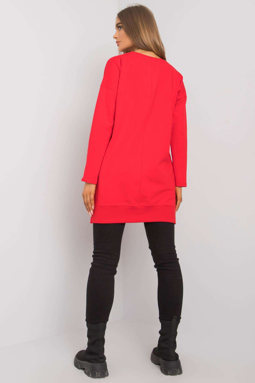 Červená tunika s nápisem Halifax RUE...