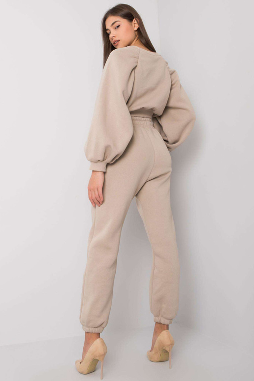 Béžová dámská dvoudílná souprava...