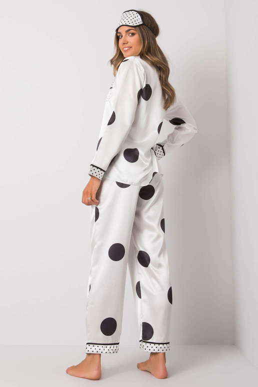 Bílé dámské pyžamo v tečkách