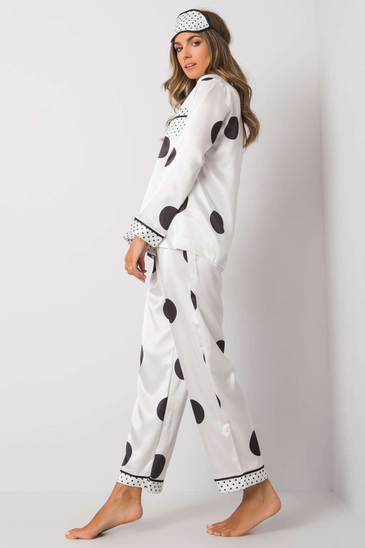 Bílé dámské pyžamo v tečkách