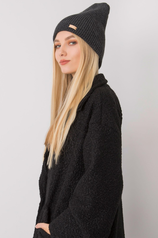 Tmavě šedá pletená čepice RUE PARIS