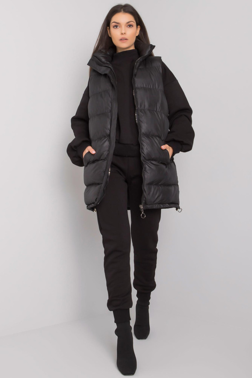 Černá souprava s vestou Winchester