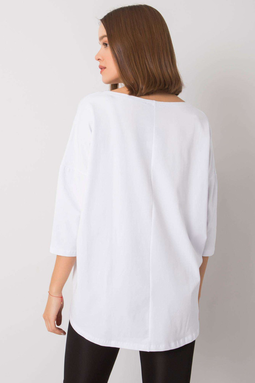 Bílá halenka s nápisem Merel