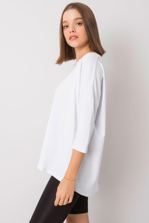 Bílá halenka s nápisem Merel