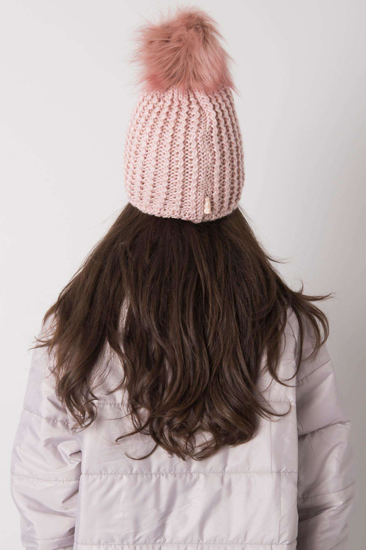 Dámská zimní čepice světle růžové barvy
