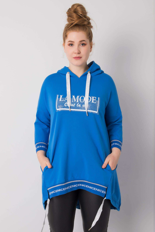 Tmavě modrá mikina Belina a nášivka