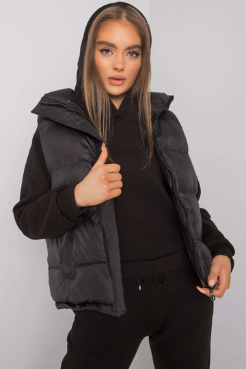 Černá souprava s vestou Aysel 2