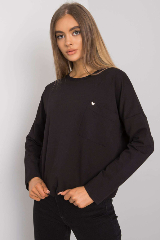 Černá základní halenka s kapsou Norine Černá základní halenka s kapsou Norine