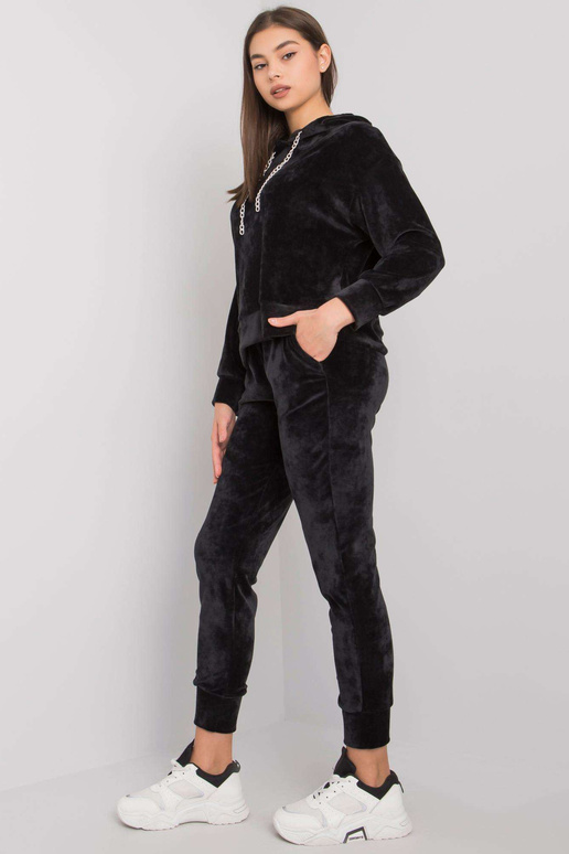 Černý velurový set s kalhotami Chanya