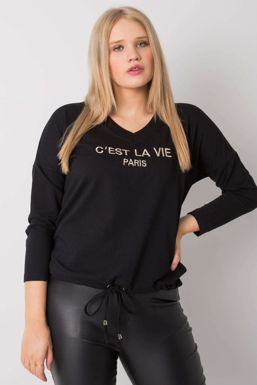 Černá plus size halenka s nápisem...