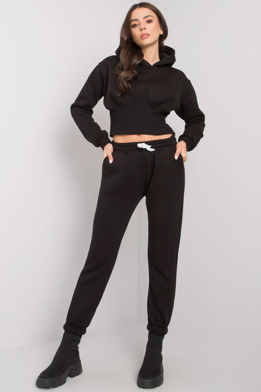 Černá tepláková souprava s kalhotami...