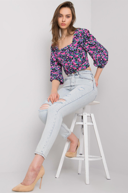 Světle modré džíny pro ženy s dírami...