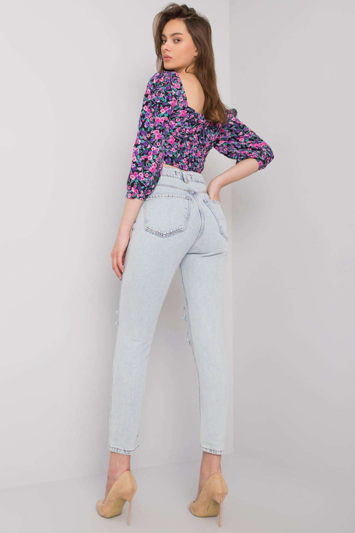 Světle modré džíny pro ženy s dírami...