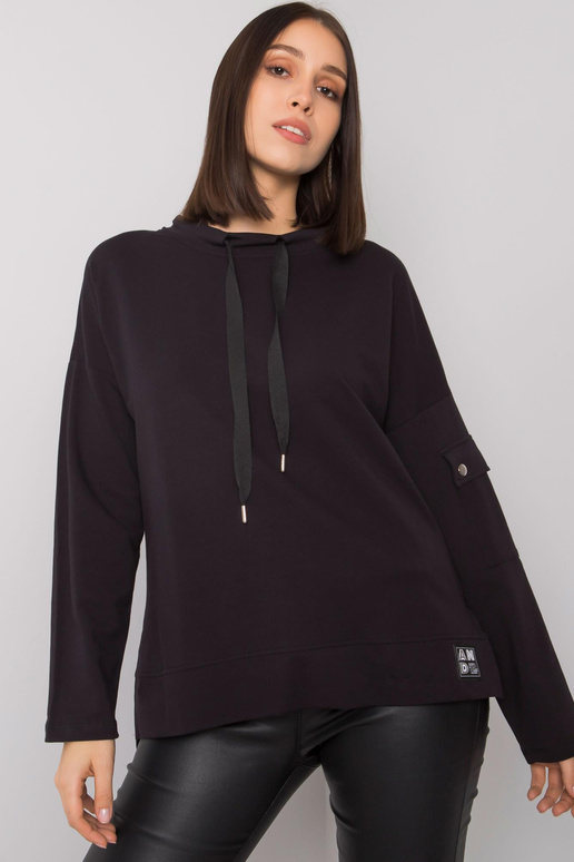 Černá nadměrná halenka s kapsou na...