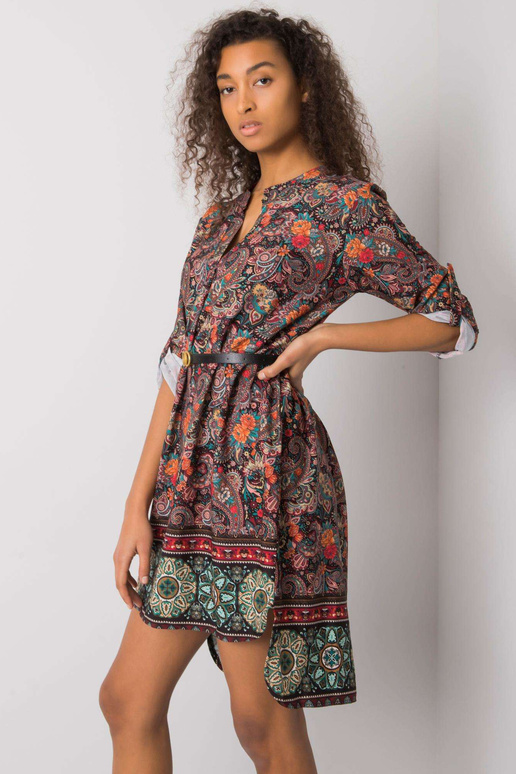 Černé vzorované šaty s páskem Moara