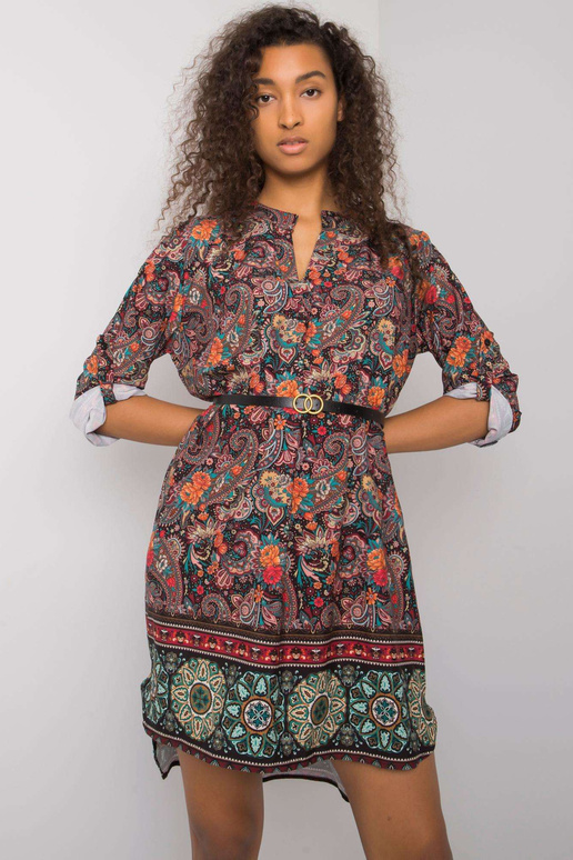 Černé vzorované šaty s páskem Moara