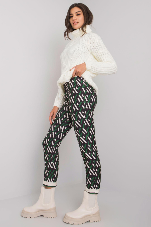 Černé a zelené kalhoty se vzorem...