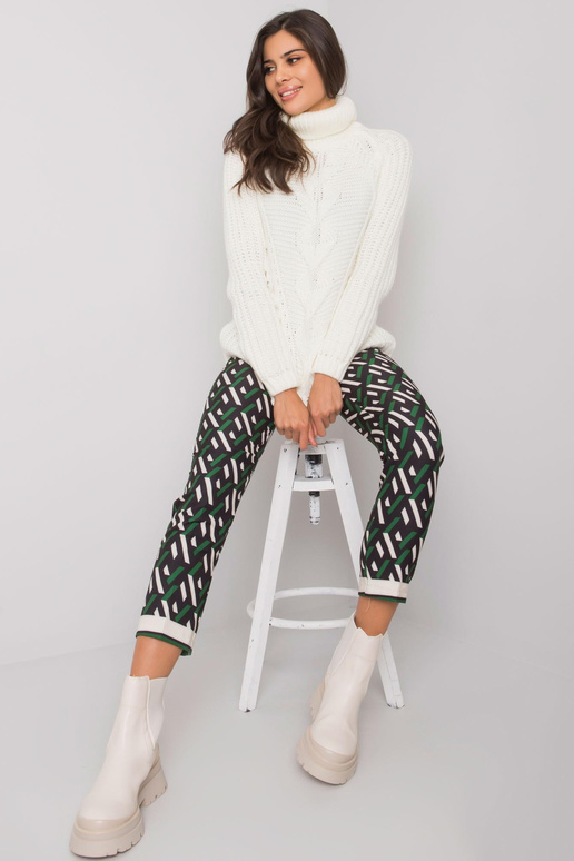 Černé a zelené kalhoty se vzorem...