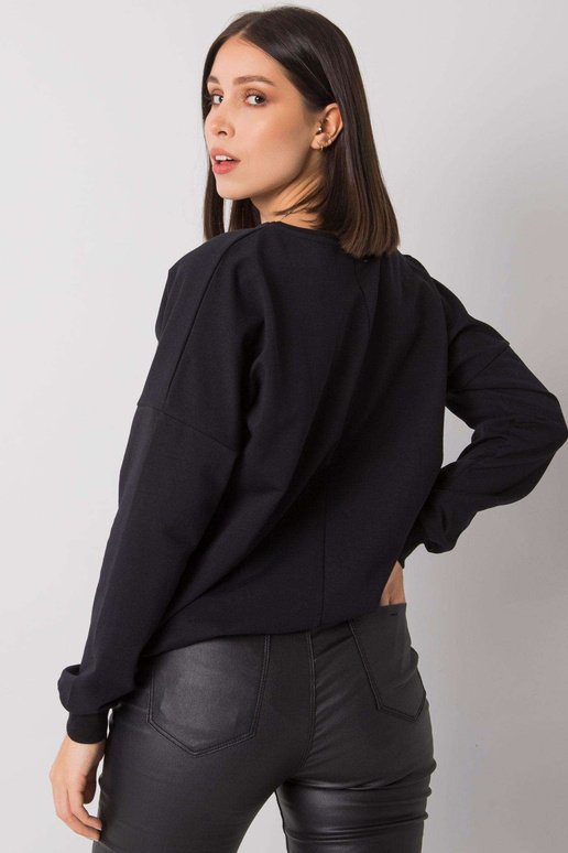 Černá nadměrná halenka s potiskem Juliee