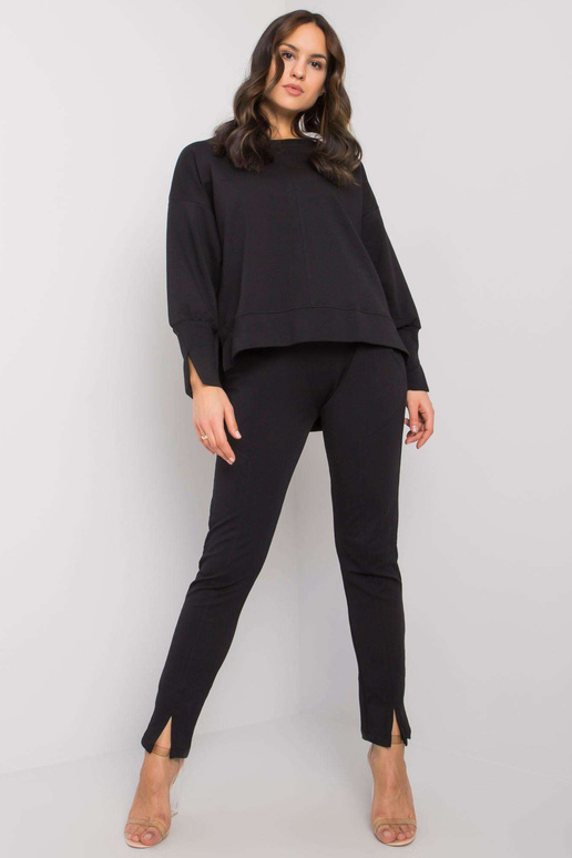 Černá dvoudílná dámská souprava... Černá dvoudílná dámská souprava...