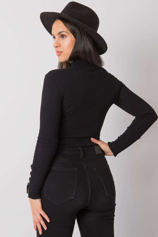 Černá fit blůza s dlouhým rukávem...