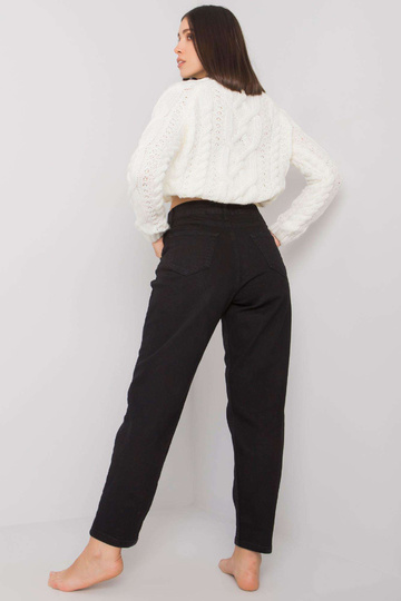 Černé kalhoty mom jeans...