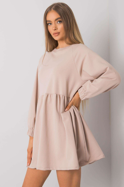 Světle béžové šaty Bellevue s dlouhým...