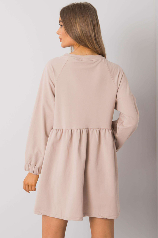 Světle béžové šaty Bellevue s dlouhým...