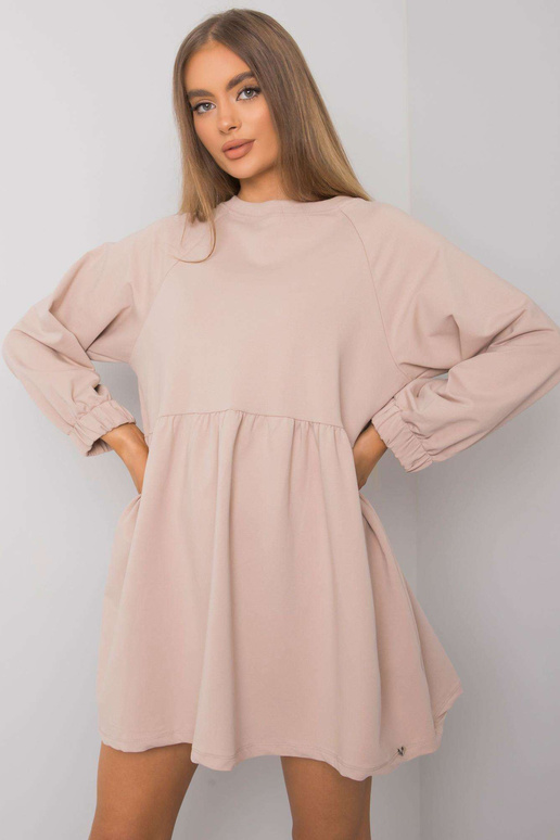 Světle béžové šaty Bellevue s dlouhým...