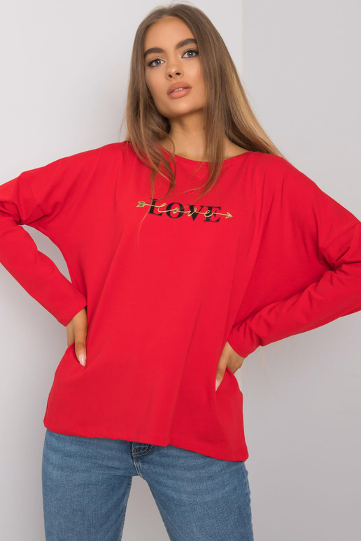 Červená halenka s dlouhým rukávem...