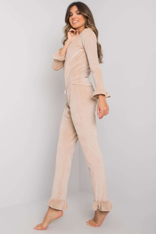 Béžové velurové pyžamo s kalhotami... Béžové velurové pyžamo s kalhotami...