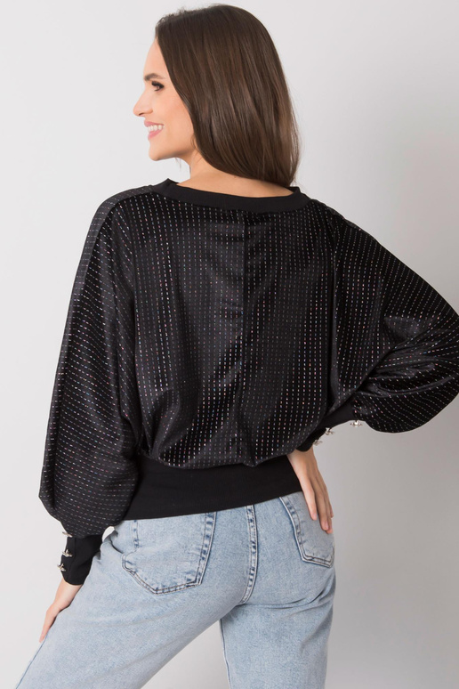 Černá halenka s ozdobnými knoflíky...